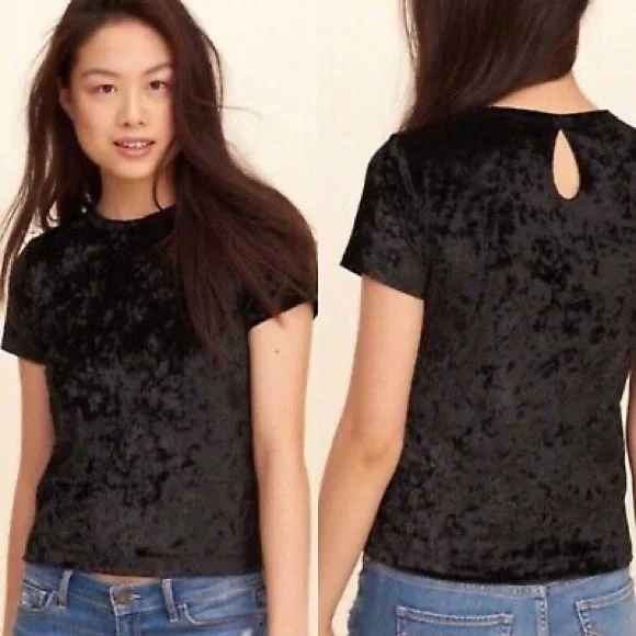 Hollister Black Velvet/Velour Short Sleeve Keyhole Back Top - Picture 1 of 3
